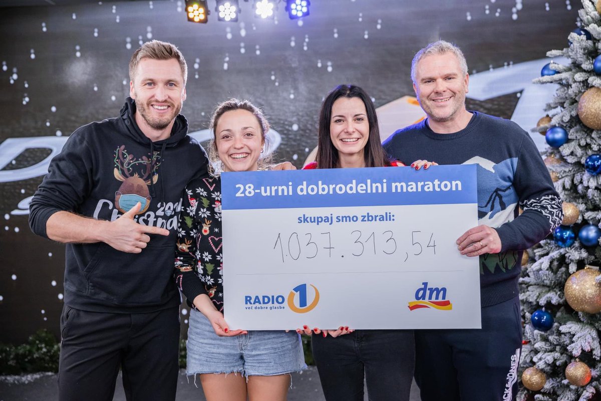 Zbrali smo vec kot MILIJON evrov za druzine v stiski!!!! Milijon ljudje!!! najboljsi poslusalci!❤️❤️❤️ HVALA SLOVENIJA 🙏🏻 #radio1 #28urdobrodelnosti
