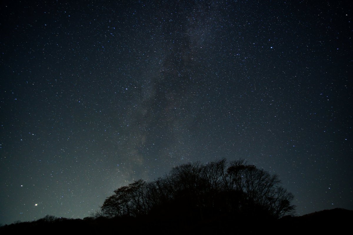 RITLA637's tweet photo. 11/5
日光第2いろは��黒髪平展望台からの星空！
雲一つないクリアな空、無風、月の出前という最高の条件で撮影ができました！

α7RIII×SIGMA24-70art

SS：30"  F2.8  ISO：1000  24mm]

4K対応です！ https://t.co/1D5YULLXdG