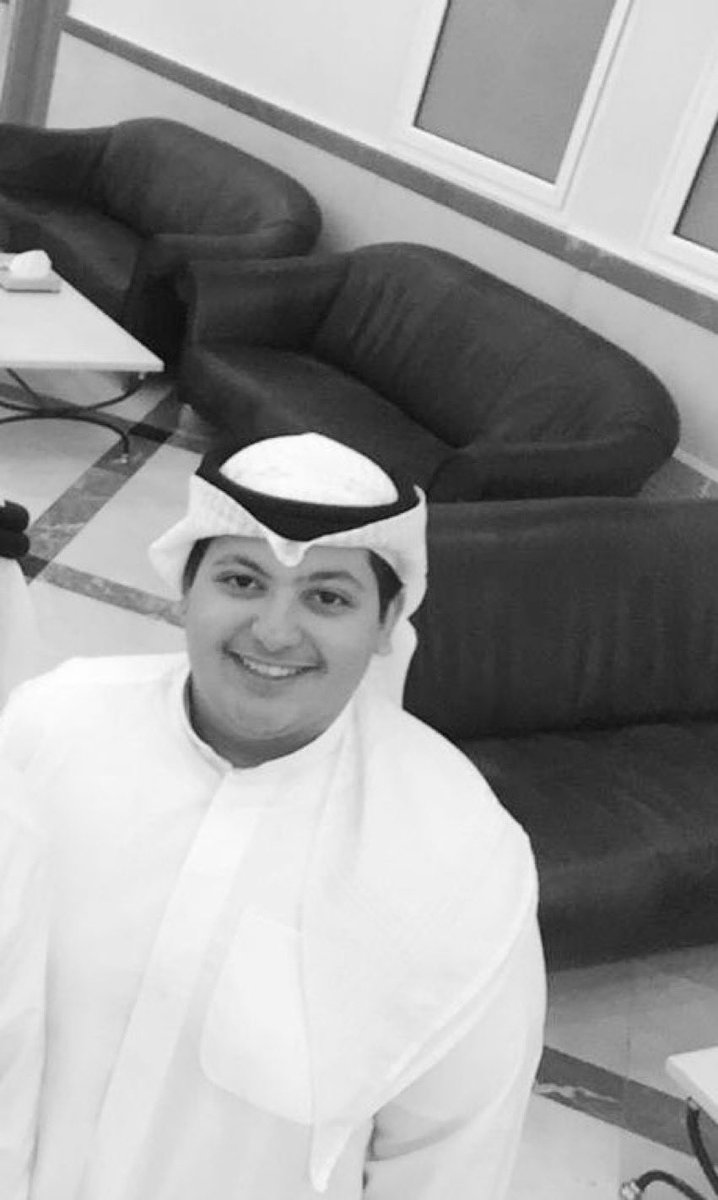 mesharyalz's tweet photo. بعد مرور سنتين على وفاة عبدالعزيز الرميح ايقنت ان الفواجع تبقى كما هي ولو مرَّ عليها دهر وإن الحزن على الراحلين لا يموت.
لعل رحيلك من الدنيا يُخبىء لك ما لا عين رأت ولا أُذن سمعت ولا خطر على قلب بشر ، اللهم اغفر لـ عبدالعزيز مشعل الرميح وارحمه.
٢٣/١٢/٢٠١٨ https://t.co/lEnHlEJdoK
