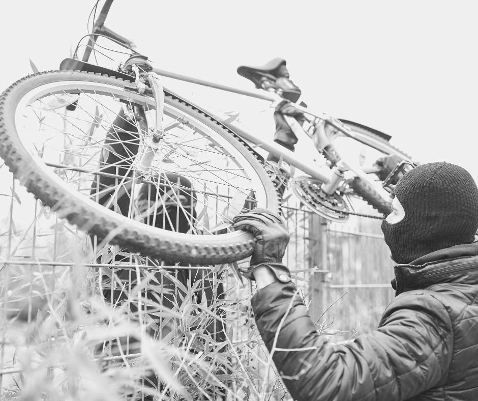 securedbydesign's tweet photo. Giving a bike as a gift for Christmas? Make sure you Register your bike on a secure, Secured by Design recognised national database. Share this advice on Bike Security & reduce the risk of your present being stolen https://t.co/lfOoy47SGL #CycleSecurity #Bikes #Bicycles #Cycling https://t.co/af4Ba6BcDY