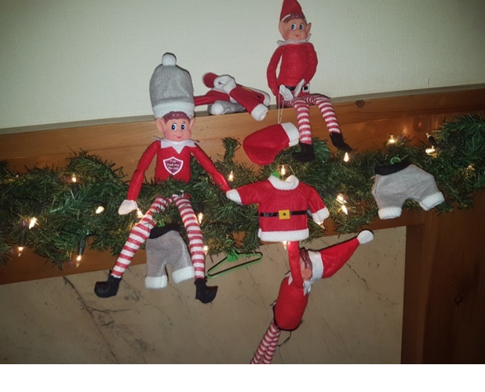 ResearchHumber's tweet photo. 23rd December🎄
The #Research Elves have been busy hanging out Santa's outfit to dry - the show must go on!
#Elfdaysofchristmas #CovidChristmas https://t.co/FD5c1lErrw