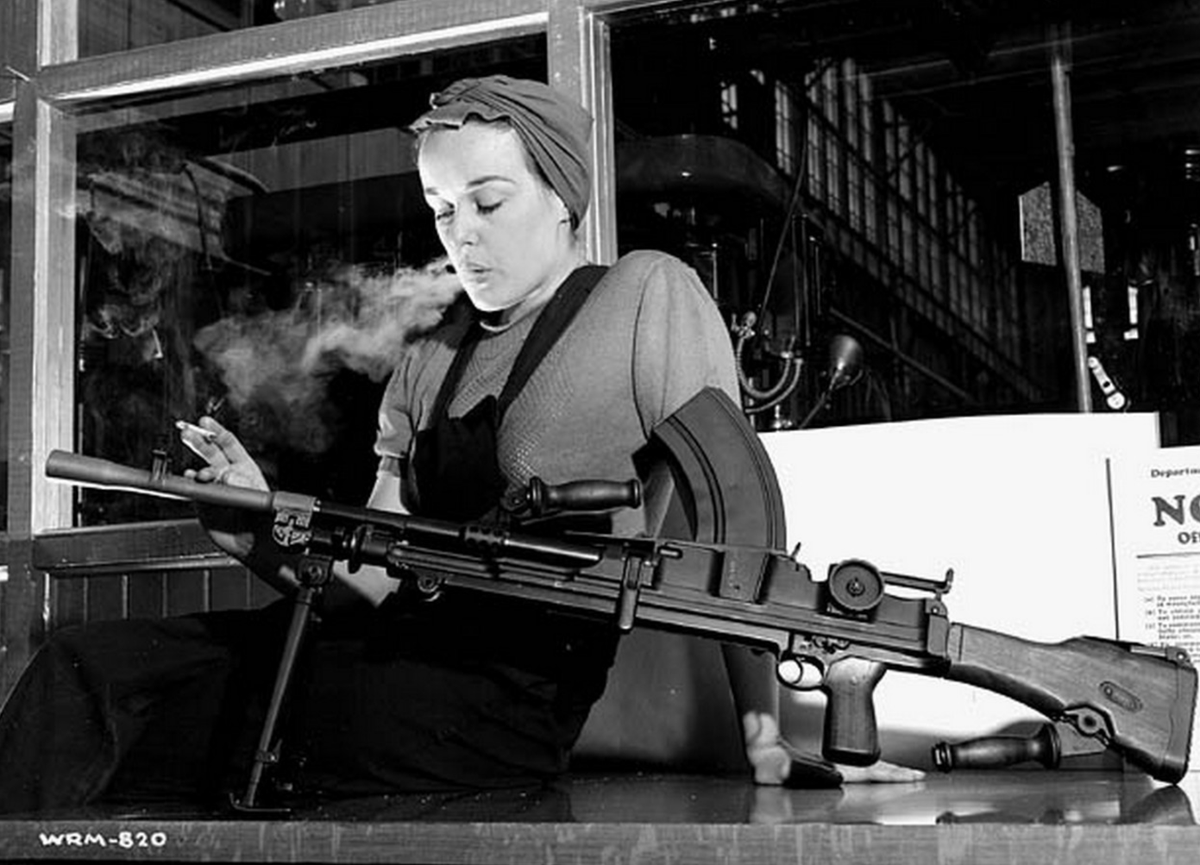 If we're going to talk SWW tactics then we must so some ground clearing.That means discussing the Bren v MG34/MG42.I know this leads to heated arguments on here.But I am now going to tell you what British Operational Researchers thought.1/