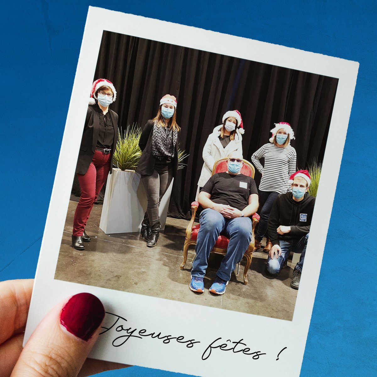 Toute l'équipe d'<a href="/ArtoisEXPO/">Artois EXPO</a> vous souhaite de bonnes fêtes de fin d'année✨ Nous vous donnons RDV en 2021, pour, nous l'espérons, vous revoir rapidement autour de futurs événements !
Prenez soin de vous et de vos proches
Laurencie, Christine, Mélanie, Louise, David et Florian