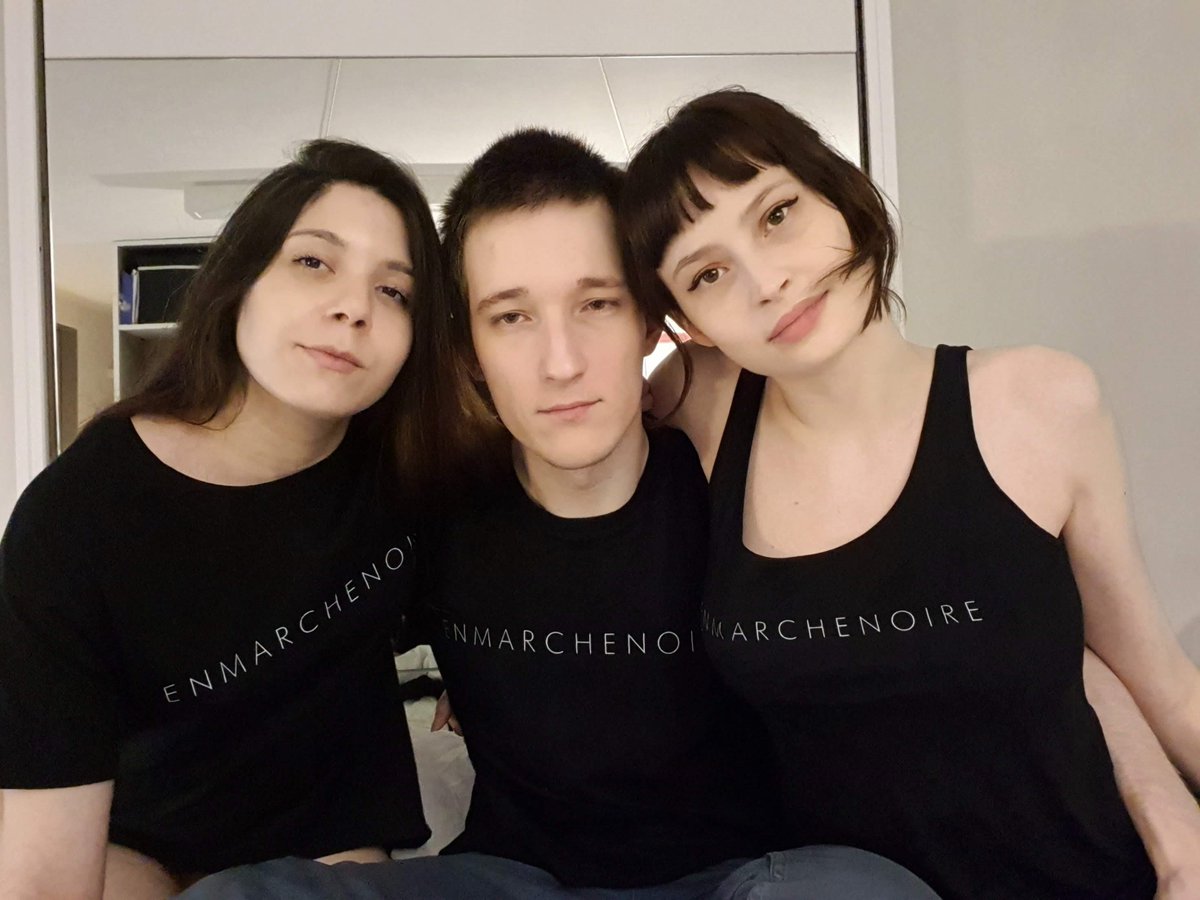 Jepose_cam's tweet photo. Jour 23 💗 On est allé à la rencontre de Hélène de @enmarchenoire, le célèbre trouple qui révolutionne le fantasme du harem 💦💦 https://t.co/wUMA7a8mvF Gagnez 3 abo à leur onlyfans #NSFW en fav et RT 🖤 https://t.co/fXgPS4vMiC