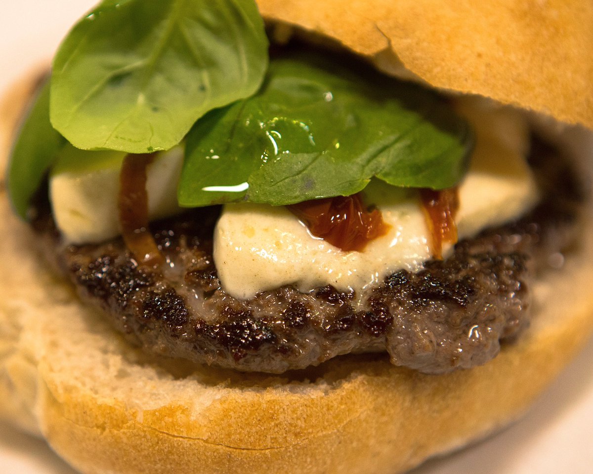 Menos turrón y más galeguesas 🍔🎄

#Nadal #Burger #Galeguesa #Vigo #ComidaGalega