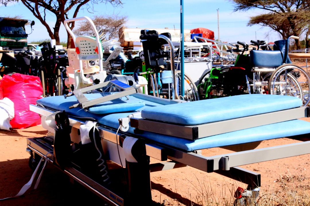 iom_somalia's tweet image. 🛥️ Finally here!

Thanks to a diaspora organization in Finland and in collaboration with IOM and HODECO over 900 medical items were donated this week to the Buroa, Ainabo hospitals and Oog MHC to strengthen the quality of services provided by the health facilities. 🩺 🏥