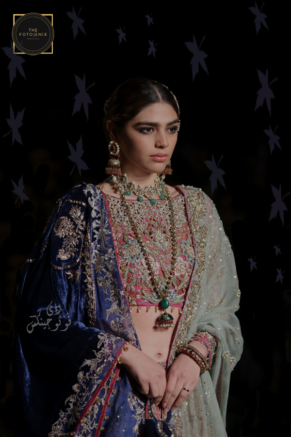 TFotojenix's tweet photo. #PFDC #PLBW19 #pfdclorealparisbridalweek #BridalCouture #Fashion #Lifestyle #photography #PhotographyIsArt  #fashionvideos #fashionphotography #thefotojenix @PFDCOfficial https://t.co/UYZUrnd3dX
