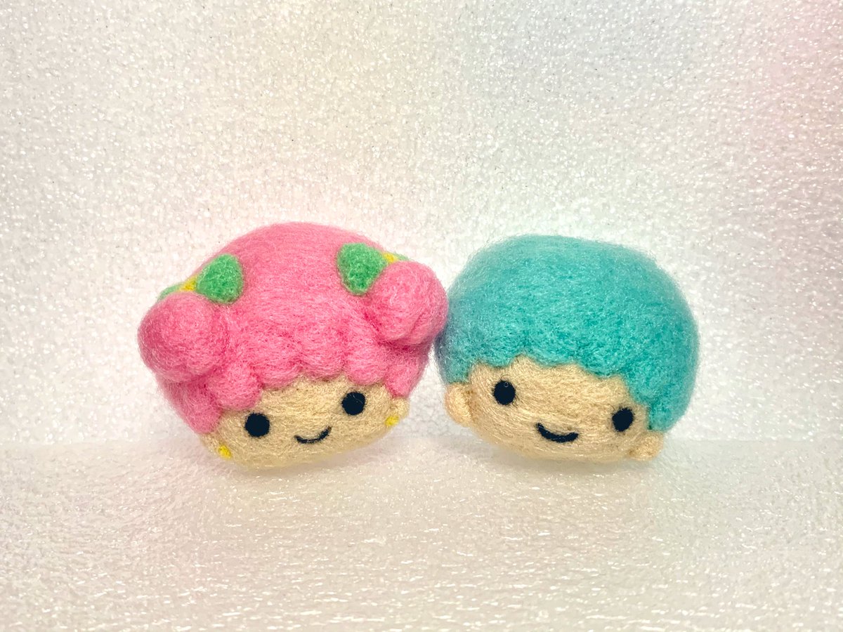 羊毛フェルトでキキくんとララちゃんを作りました。 キキくんは目が