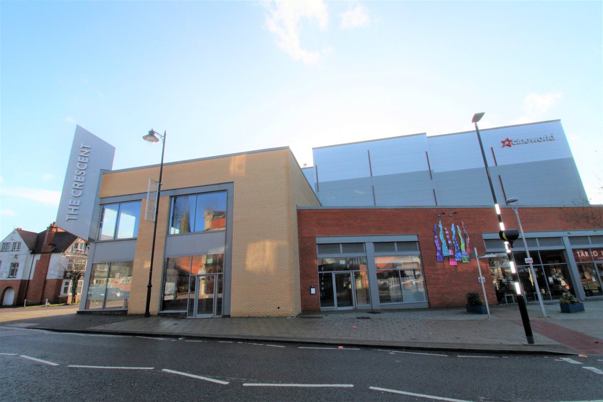 wardsurveyors's tweet photo. **TO LET - LANDMARK RESTAURANT PREMISES**

Located in #TheCrescent shopping complex in #Hinckley, anchored by @cineworld and @sainsburys, with adjacent occupiers including @TarroLounge, @wildwood_food, @love_prezzo and many more!

DM for full details ✅

@hinckandbos_bc @NovaLoca https://t.co/8ouOmbu3cu