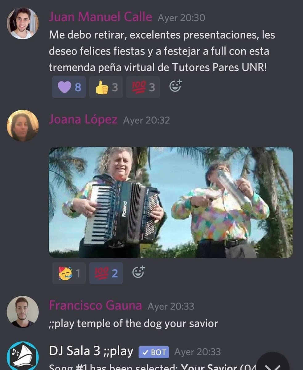 SIyPDigicom's tweet photo. Festejamos en el #patioVirtual lo que será la versión #codoAcodo del 2021.

Lxs tutorxs de cada facultad compartieron gif, memes, reacciones y nubes de palabras de creación propia en un gran despliegue... donde no faltó música!

Por más experiencias juntxs! 🍻

#digicom #UNR https://t.co/CQgpr1lbGl