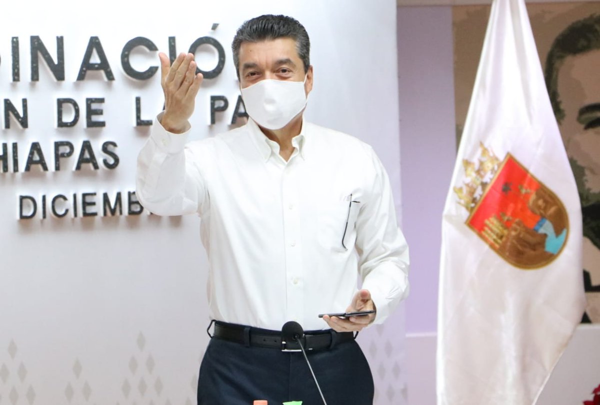 RutilioEscandon's tweet photo. El diseño de estrategias en las #MesasDeSeguridad garantizan la paz y justicia en el territorio chiapaneco. Hacemos de nuevo un llamado respetuoso y responsable a las y los alcaldes para que se sumen a las tareas de seguridad en sus municipios.

 ¡Por #ChiapasDeCorazón! https://t.co/hnjMt6nAYZ