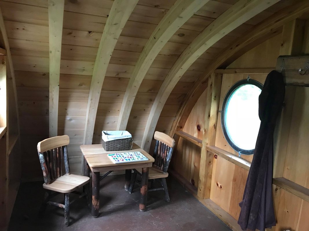 MiddleearthEnts's tweet photo. Many of us dream about having a piece of Hobbiton in our lives, @HobbitHoles makes that dream a reality! The family owned business creates unique, multipurpose Hobbit Holes that can be your very own! Check them out! https://t.co/zQ5SU36VPA. #25daysoftolkien https://t.co/2I9FbVAD3F