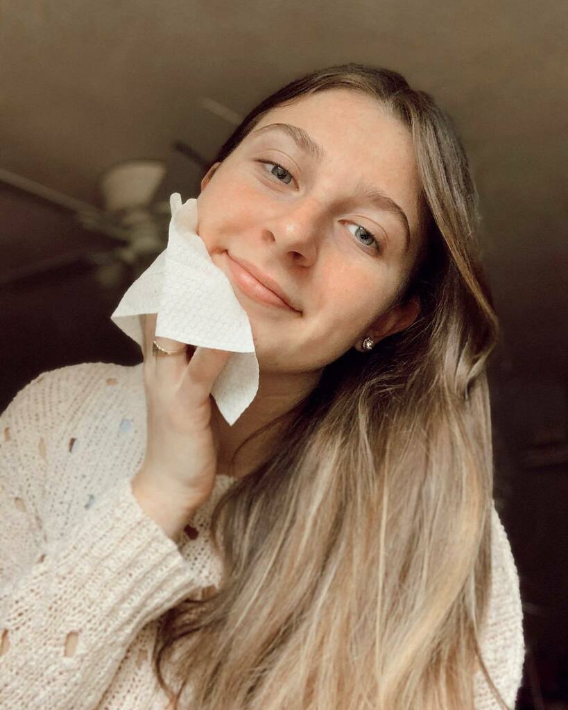 Self care is showing up for yourself when your body needs it most. Taking that extra time to show yourself love and gratitude can make all this difference. Thats why our calm wipes are the perfect pair to any self care routine! Its the go-to product for … instagr.am/p/CJJXAZ8FEzx/