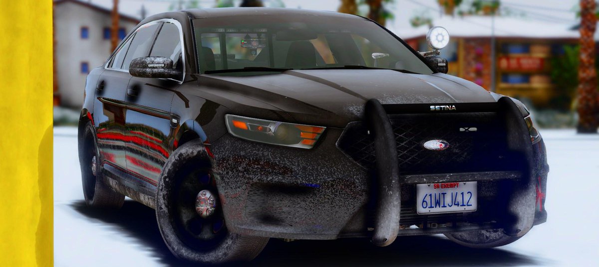 statewiderp_'s tweet photo. It is snowing in San Andreas! Make sure to join us for our official Christmas Day Patrol, and Happy Holidays!
#Lspd #statewiderp #RoadTo500 https://t.co/GyGqo7qFNh