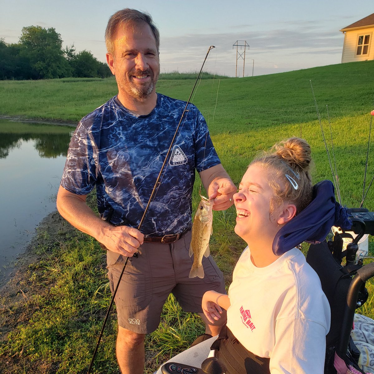 burnside4141's tweet photo. New profile pic; simpler times from this summer when Kenzi was quite tickled at a bass she caught at the pond one evening! The perfect picture to remember how fun fishing can be and the memories made. Merry Christmas! #takeakidfishing #fishing #fishinglife #MakingMemories https://t.co/enoH1csElC