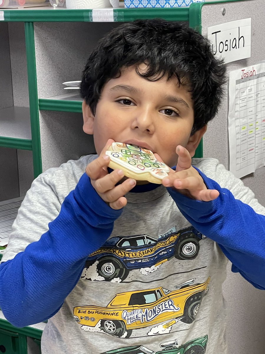 Tara Lynch tweet media