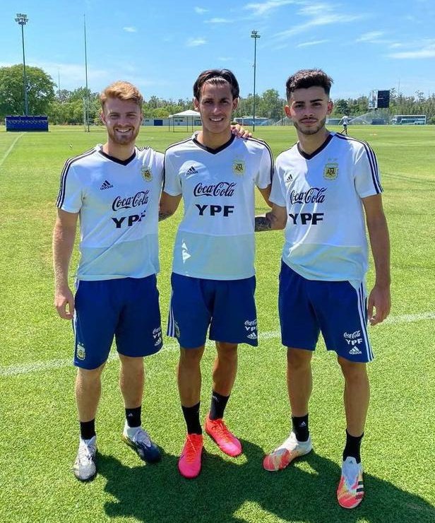 River Plate on Twitter: "Otra semana de trabajo completa en el predio de la AFA para Lucas Beltrán, Tomás Lecanda y Santiago Simón, nuestros jugadores en la Selección @Argentina Sub-20 ✓ #RiverDeSelección