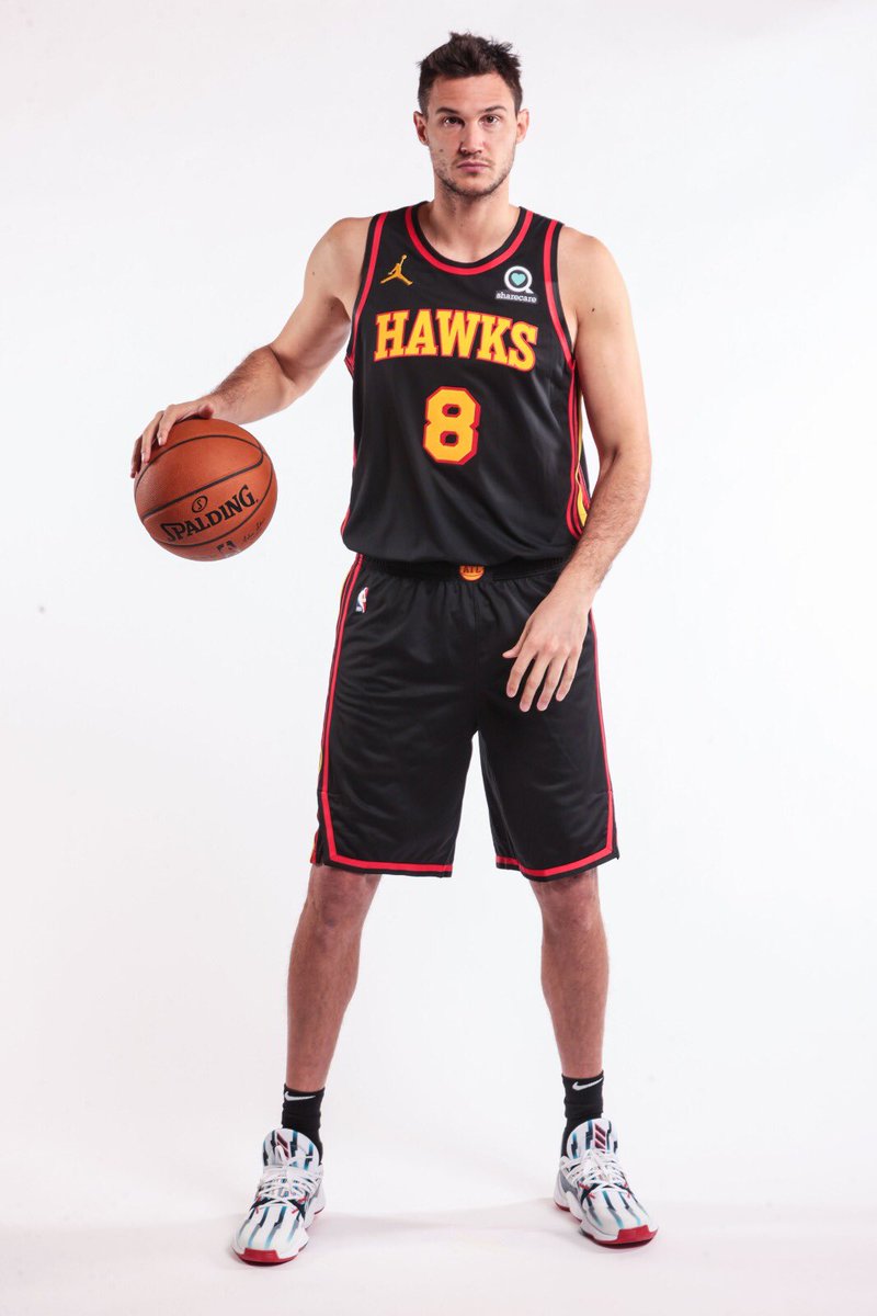 gallinari8888's tweet photo. 😎⛹️♂️ Let the ball bounce back!
#TrueToAtlanta
#NBAStart https://t.co/BlCzKjRqhT