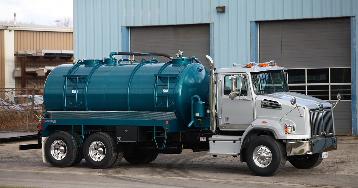 Presvac's tweet photo. Product Spotlight: Natures Call took delivery of their new Portable Toilet Service.  
#PresvacNews #ProductSpotlight #PortableToiletService
#WastePumping #PortableRestroomTruck #VacuumTruck 

Check out all the specs on this unit at: https://t.co/OcDxmojbZp https://t.co/T7bv5IeRZK