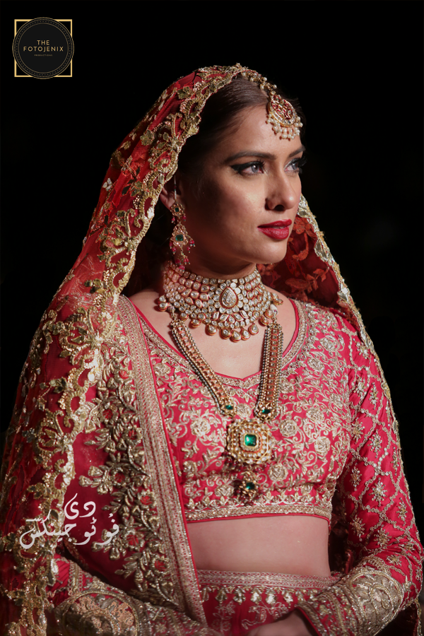 TFotojenix's tweet photo. @nooraybhatti looks elegant

#PFDC #PLBW19 #pfdclorealparisbridalweek #BridalCouture #Fashion #Lifestyle  #Style #BeautyMeetsFashion #fashionvideos #fashionphotography  #thefotojenix #nooraybhatti
@PFDCOfficial https://t.co/LLsrj9nKd6