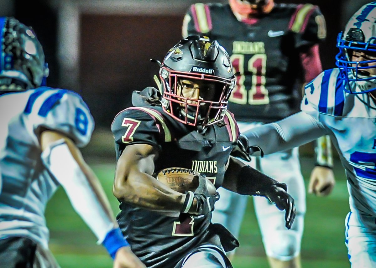 jeharris2's tweet photo. Just an incredible haul of local All-State recipients this year. @Pinson_Football @HuskyFast @LeedsFTBL @CoachBates7 @CCHSfootbal 
https://t.co/kd8latLBWv https://t.co/pcwGrfgi9U