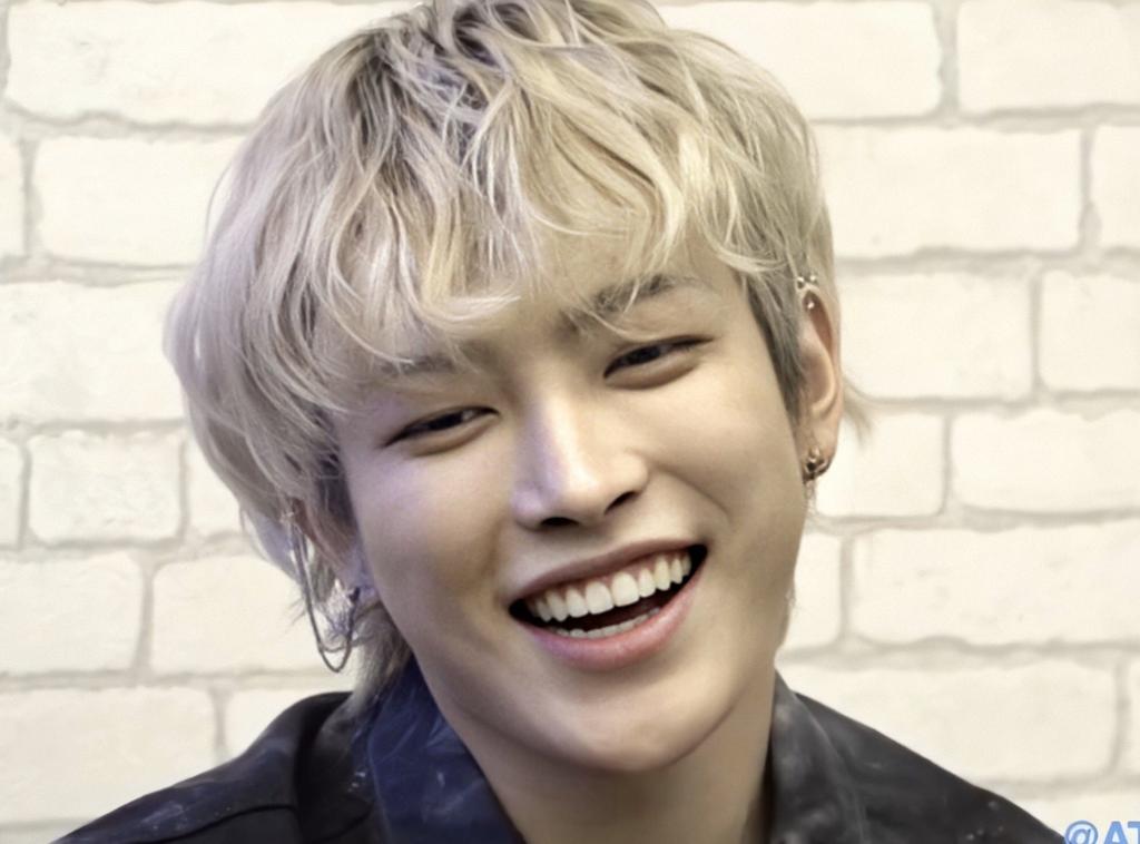 hongjoong's beautiful smile to make your day happy ; a thread ♡