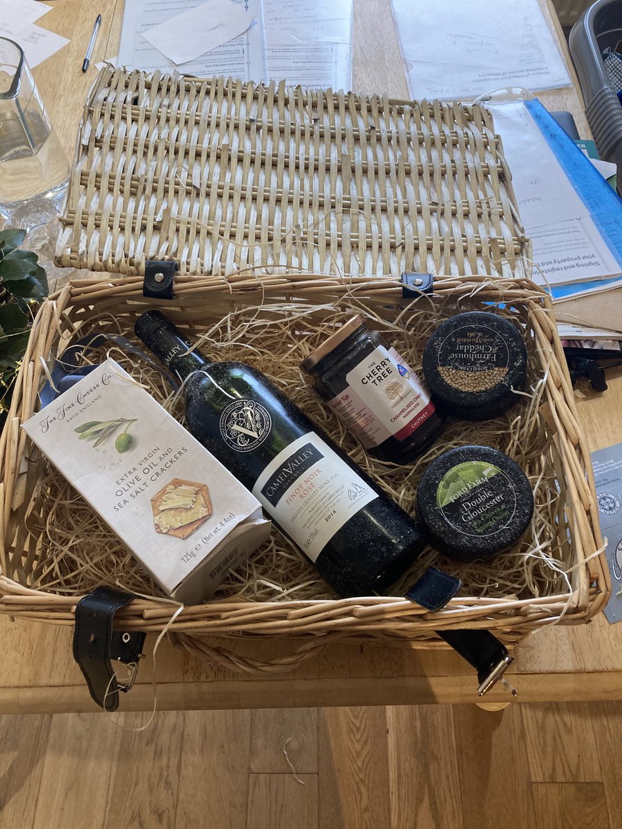 Look what I won in the staff Christmas raffle <a href="/Hospiscare/">Hospiscare</a> ! Thank you ⁦<a href="/SouthWestHamper/">South West Hampers</a>⁩ for your generous donation - we are going to enjoy it !