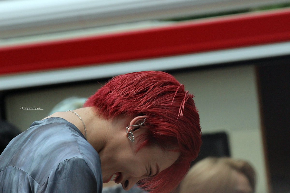 hongjoong's beautiful smile to make your day happy ; a thread ♡