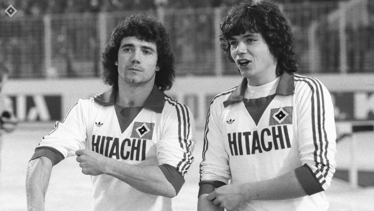HSV_English's tweet photo. #OnThisDay in 1978 🔷

A Kevin Keegan hat-trick saw off @arminia_int at a snowy Volksparkstadion. The end of the season would see HSV crowned champions for the first time in 19 years and Keegan retaining the title 'European Footballer of the Year' 🥇

#nurderHSV https://t.co/sWgE8H03FD