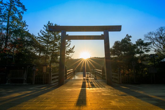今年もあと数日となりました
新年を迎えるに際して初詣がどのように変わるのか気になるところです

そこで今回は変貌していく伝統行事に加えてあなたの願いを叶える3つの方法を伝授します

「住まいと暮らしの知恵袋」戸崎史朗
manshiyon.seesaa.net/article/479162…
#1月ずーっと初詣   #願い事 　#オンライン初詣