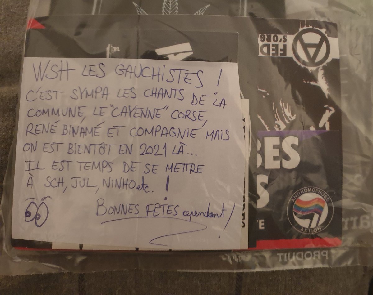 manuballista's tweet photo. il nous est arrivé un truc très étrange aujourd'hui... après avoir chanté un peu fort la veille dans l'appart, jusqu'après minuit 😳

sur notre fenêtre, on a retrouvé ça collé par un.e voisin.e qui n'a pas signé https://t.co/2eXoyC2O0N