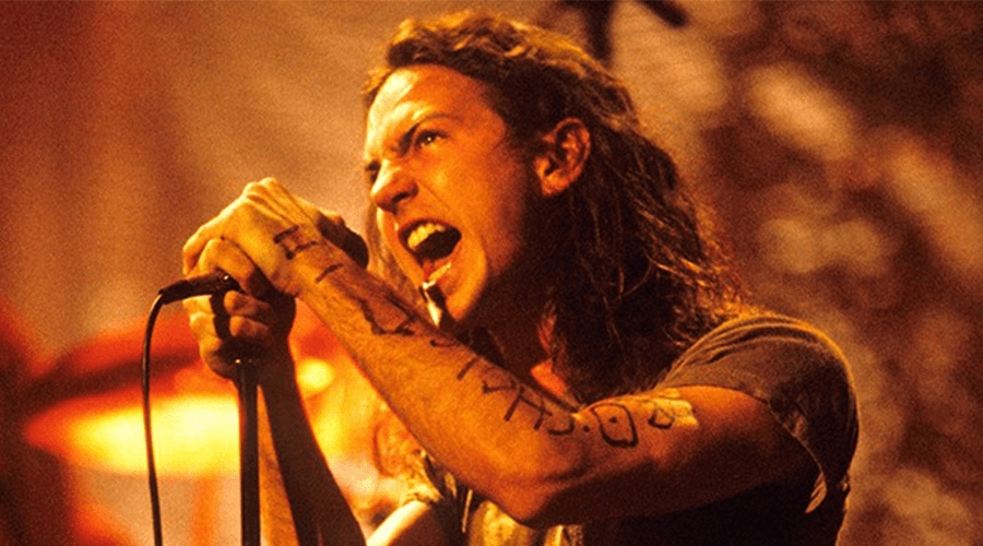 HAPPY BIRTHDAY TO THE ABSOLUTE BEST, LOML, JOY TO MY EYES, LIGHT IN MY SOUL EDDIE VEDDER!!!!!!!!! 