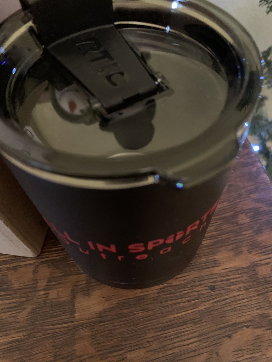 All_In317's tweet photo. 🚨GIVEAWAY TIME🚨
Giving away a RTIC 12 oz with All In Sports Outreach logo. 

To enter ⬇️
FOLLOW @All_In317
LIKE and RT this. 

Winner will be randomly selected Tomorrow 12/24. #ALLIN2020 https://t.co/ksaCcVSVJm