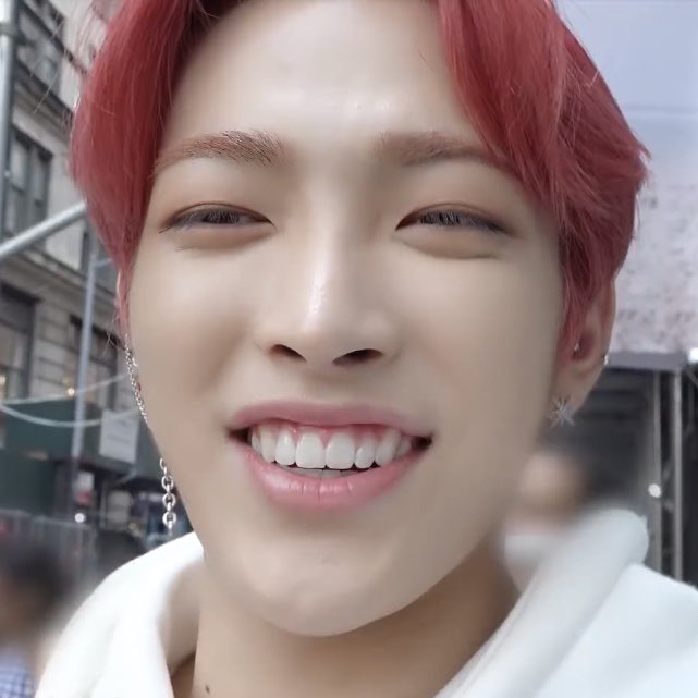 hongjoong's beautiful smile to make your day happy ; a thread ♡