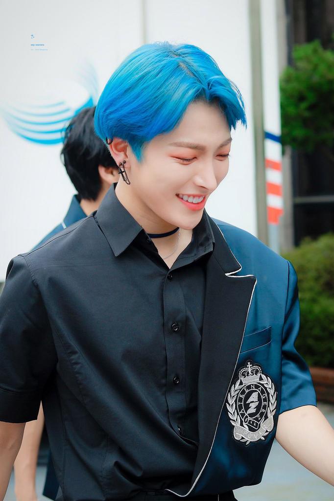 hongjoong's beautiful smile to make your day happy ; a thread ♡