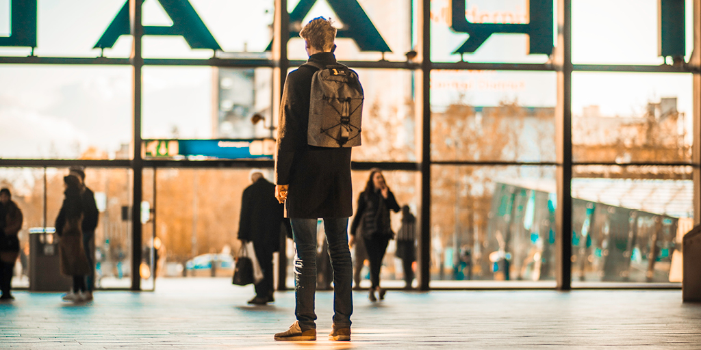📣 Modern Nomads — we need your help! Here at XD Design we are always working on research to optimize our products and services. And your input is important! 

Do you own an XD Design bag? Then fill in our survey here 👉 tinyurl.com/xddesignSurvey
