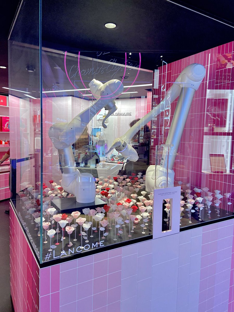 humarobotics's tweet image. [ IMAGES DU JOUR ] ✨Les #robots collaboratifs Doosan Robotics sont en action dans la nouvelle boutique @LancomeFR des Champs Elysées 👉 A voir si vous êtes de passage dans la capitale !
#doosanrobotics #cobotique #industrie40