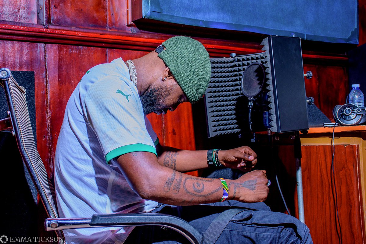 eddykenzoficial's tweet photo. Beautiful pictures comes to mind when eyes are closed. https://t.co/J2oxLHzXdB
