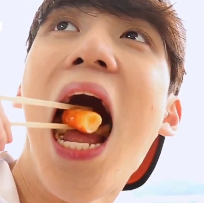 yunho eating ; a thread you didn't know you needed