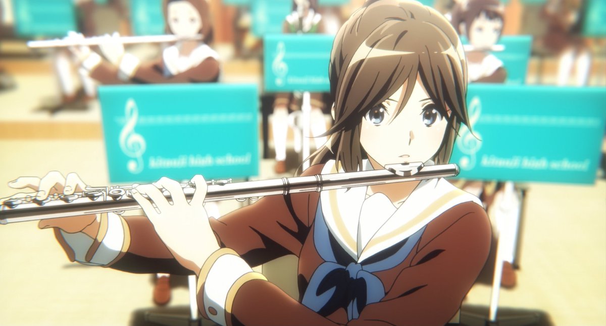 香 織 フルートパートが休符後に一斉にフルートを構える様子を横から見るとめちゃめちゃカッコいいのです 剣術を思わせる美しさがありますね そういえばなんとなく 黒田鉄山氏の刀を寝かせた八相の構えに似ているかも それにしても希美ちゃんの美しさに