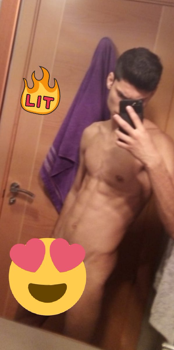 alpha_militar's tweet photo. 🤑🤑🤑 I want 100€ to go out for dinner with my friends, so send 10, 20, 50 or 100€ to my paypal: javieratienzaa2@gmail.com
Then thank me 😉

#alphafeet #alphadominant #teenmaster #cashmaster #cashrape #cashdom #fagcash #footmaster https://t.co/vKNoHyzc6G
