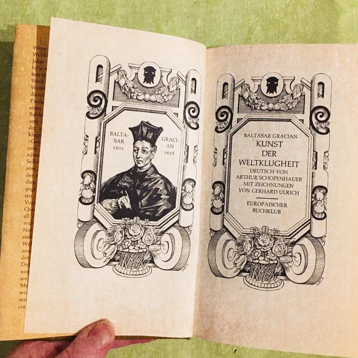 MichaelaCWeiss's tweet photo. Neue #Schätze vom #Trödelmarkt!✨
Schmökert ihr auch gern auf dem #Flohmarkt?

#altebücher #retro #DerWaldläufer #GabrielFerry #Bücher #lesen #Schmöker #vintage #antik #Buch #alteschrift #buchblog #kunstderweltklugheit #buchclub #buchcommunity #baltasargracian #sammler #sammlung https://t.co/zgeQxIsmqQ
