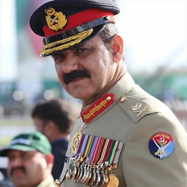 thefighterW's tweet photo. جو عاصم سلیم باجوہ پر تنقید کر رہے ہیں وہ ان کی جوتی کے برابر بھی نہیں ہیں
@DrNabilOfficial
@TeamNPA1
#AsimBajwaOurHero https://t.co/lknUaW9LOp