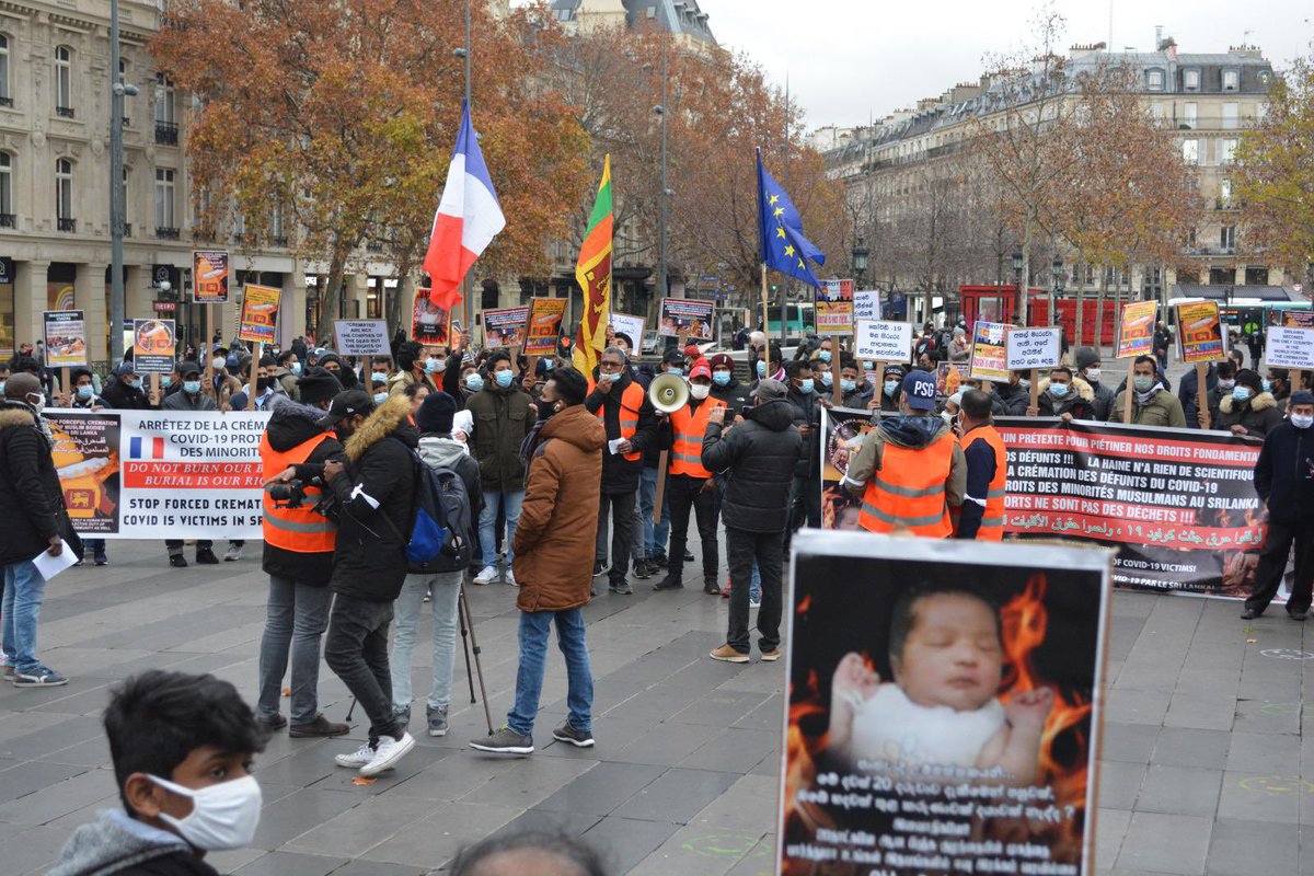 alizmoulana's tweet photo. Peaceful protests by Sri Lankan expatriates at the Place de la Republique in Paris, France against the ongoing forced cremations of COVID-19 deceased in Sri Lanka. 

Thank you all for your continued support!

#StopForcedCremations https://t.co/nmGLnIMKWl