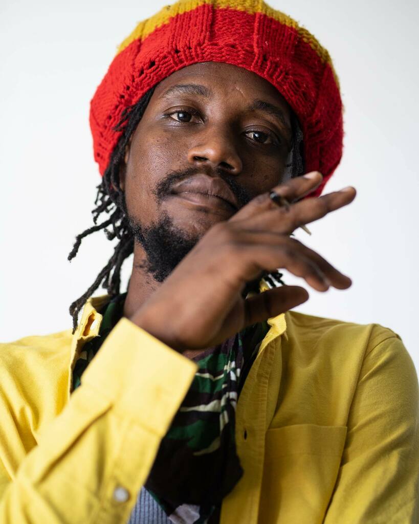 kevorvarwilliam's tweet photo. Some will have to rise and some will have to fall in this revolution, some will have to cry some will have to run away inna dis yah revolution.
Check out my latest release click the link up top! #revolution #rootsmusic #reggaemusic #soulmusic #lifemusic … https://t.co/Db93pbclOZ https://t.co/ZQDqpy2cTa