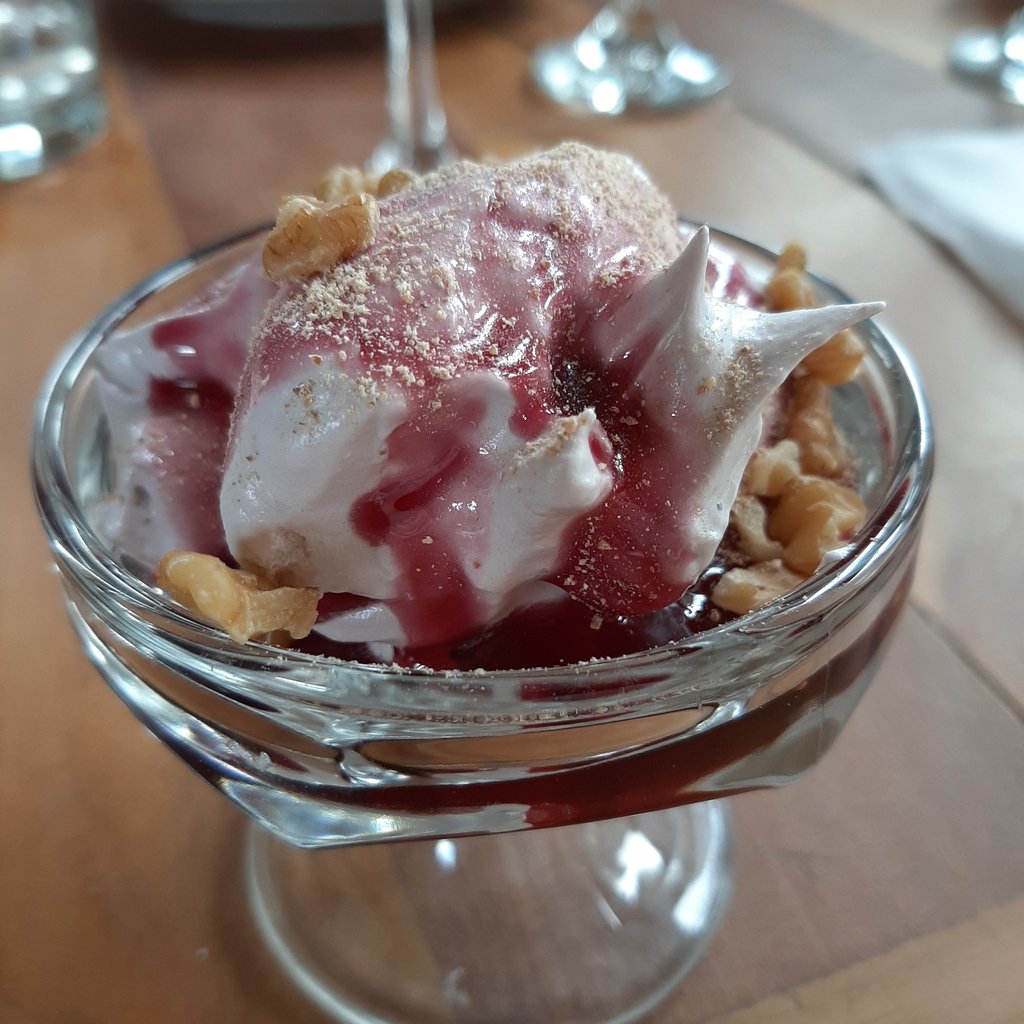 Matapiojoangler's tweet photo. Turrón de Chupilca (de vino)
Ufff gracias Maestrote
Matapiojo Lodge
.
#matapiojolodge #chile #patagonia #patagoniaflyfishing #flyfishing #food https://t.co/egDV6t8UrH