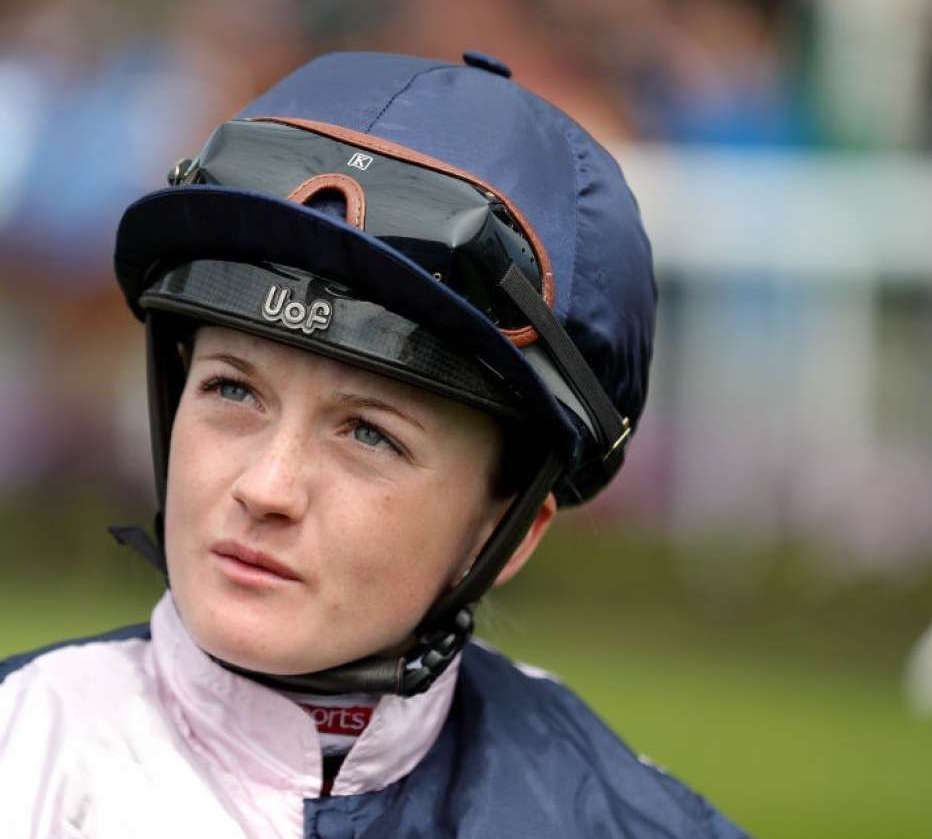 ApexAlgorithms's tweet image. Doyle, 24, broke her own record for the number of winners ridden by a British woman in a year, with 120 victories despite a shortened season because of the coronavirus pandemic.