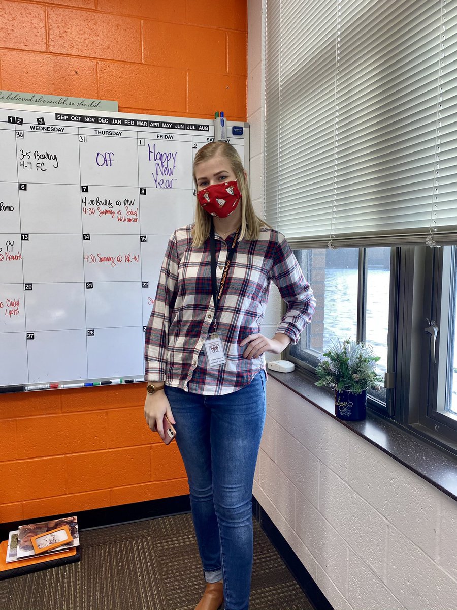FLX_AD's tweet photo. Such a nice surprise... subbing in our district, senior in college. Doing so well, always positive... quite funny too. Even got spoiled with a OB/Payton FaceTime 🧡 #waterlooalum @educating4tmrw @DanteandLuna https://t.co/sMb9CaAGbE