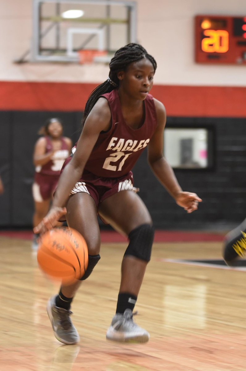 LadyCrossett's tweet photo. Wishing our very own Naykah Keith a happy 16th birthday ‼️ Enjoy your day, LEB loves you 🥳🏀🦅 https://t.co/KFJVdoS3tD