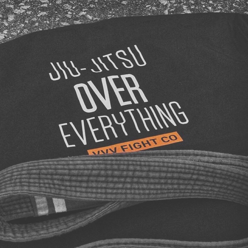 VVVFightCo's tweet photo. 🔥 We’ve got you covered 🔥
—
https://t.co/ZTvAj1R9vs
—
#bjj #jiujjtsu #brazilianjiujitsu #shredded #fightwear #athlete #gym #fitfam #instafit #vvvkimonos https://t.co/kdcqPyL9xl